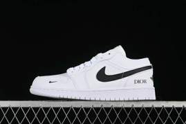 Picture of Air Jordan 1 LOW _SKUfw18028434968383572fw